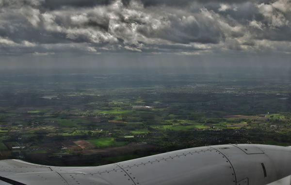 windows,texture,window,airplane,flying,storms