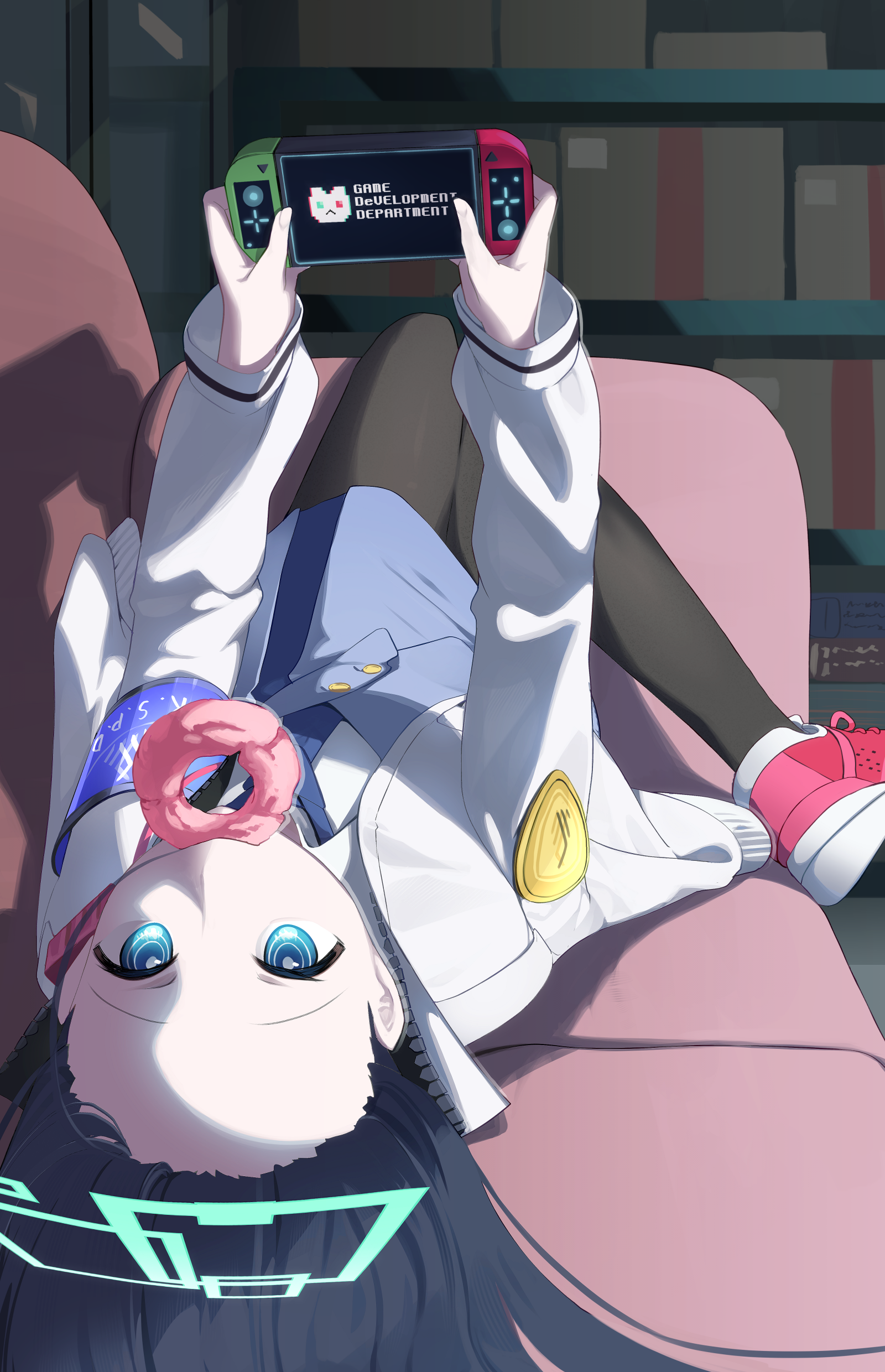 tendou alice blue archive, modré oči, blue archive, jednotný, anime dívky, anime games, displeje na výšku, Kobliha, bruneta, kravata, tenisky, fan art