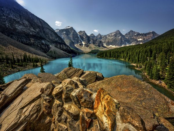 lake,reflection,moraine,bright,rock,rocks