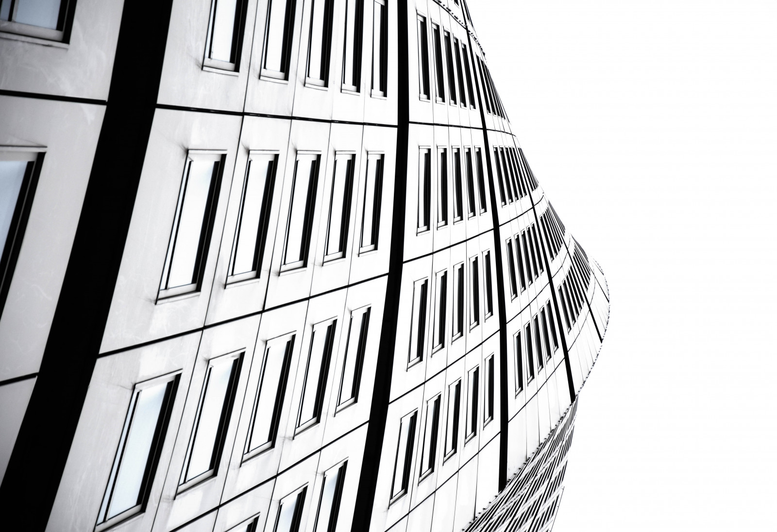 výkres, bílý, ilustrace, černobílý, architektura, budova, text, vzor, Švédsko, značka, Sverige, sk nel n, se, Turning Torso, v strahamnen, highkey, euorpe, architektura, byggnad, Malmo, skyskraper, highkeyphotograph, tvar, design, čára, skica, Černý a bílý, monochromatické fotografování, font