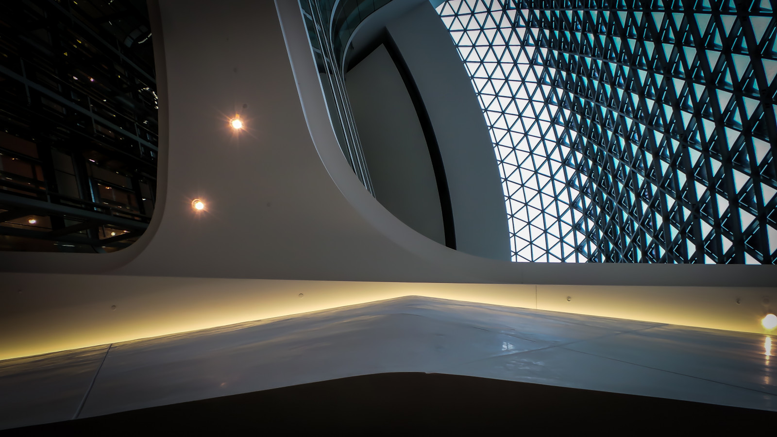 riflessione, architettura, leggero, struttura, illuminazione, notte, giorno, illuminazione diurna, linea, cielo, costruzione, angolo, spazio, bicchiere, grattacielo