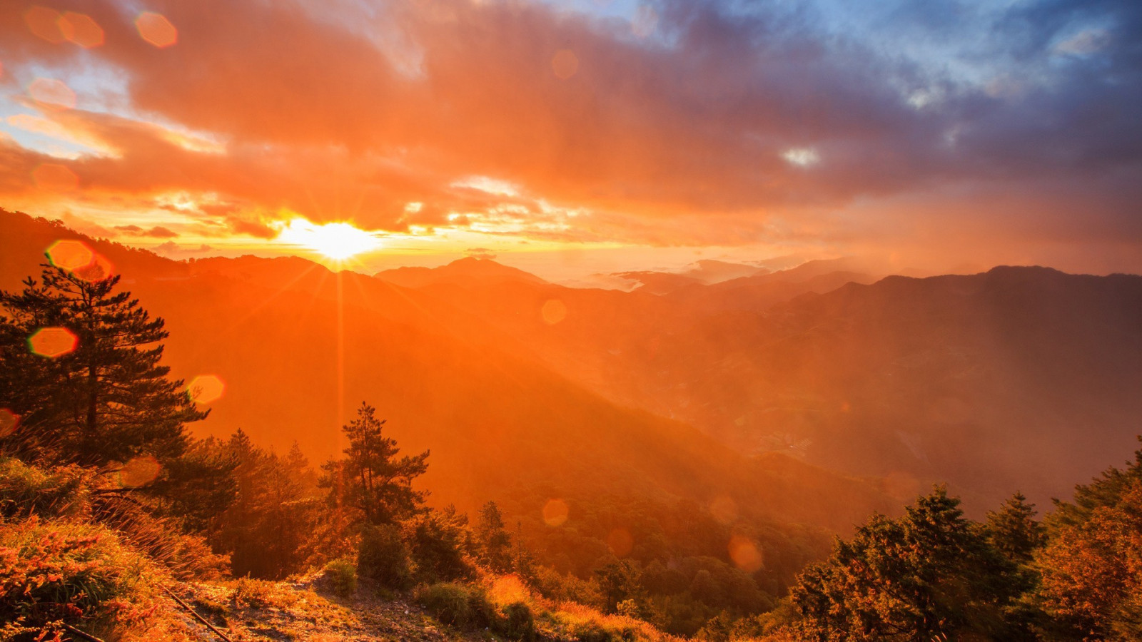 zonlicht, bomen, landschap, zonsondergang, zonsopkomst, avond, ochtend-, zonnestralen, vallei, wildernis, schemer, plateau, Veldbrand, wolk, herfst, berg-, weer, dageraad, 1920x1080 px, atmosferisch fenomeen, bergachtig landforms, geologische fenomeen, bergketen