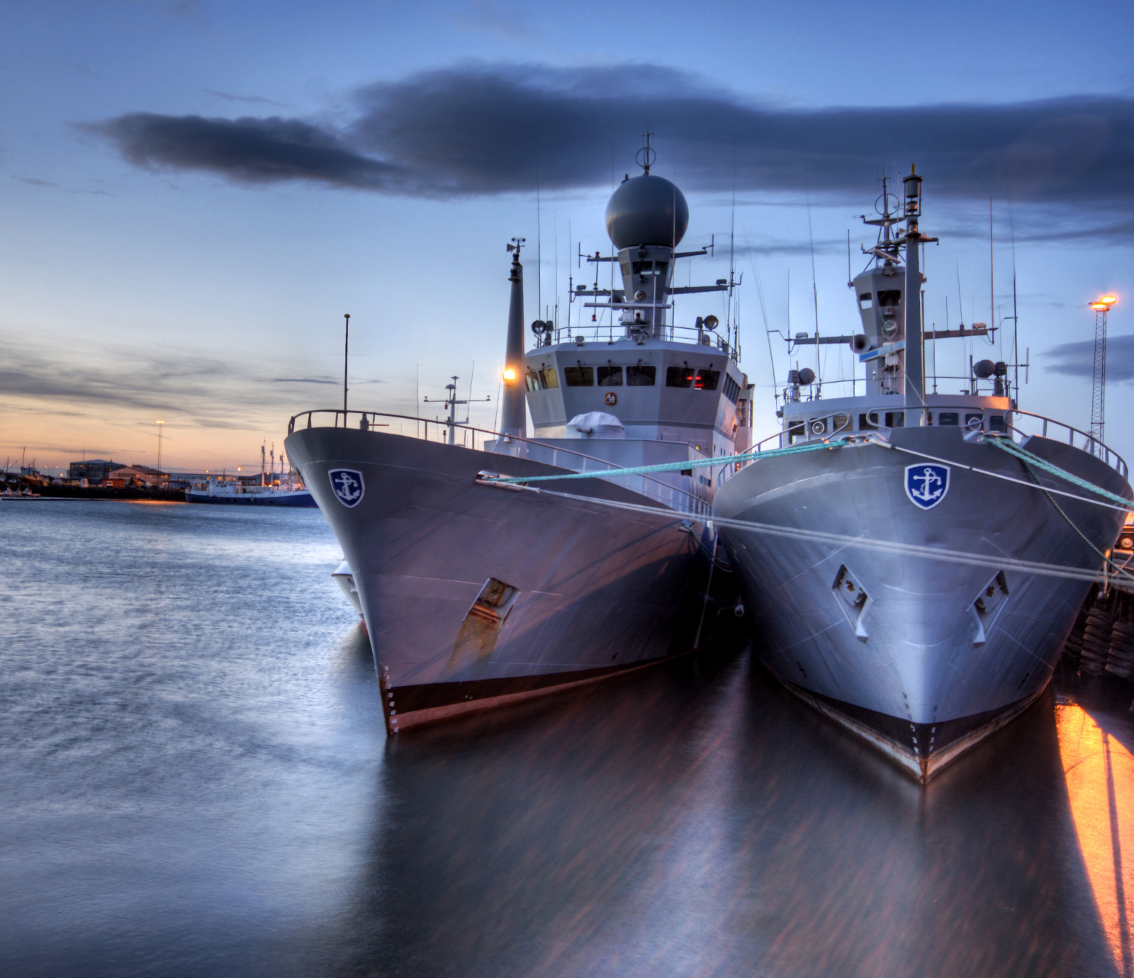 nave, barca, mare, acqua, cielo, fotografia, viola, blu, fotografo, HDR, orizzonte, panorama, Nikon, Linee, Islanda, yacht, lavoro, Catturare, nave da guerra, prospettiva, unico, Reykjavik, andare in barca, tiro, dettagli, angolo, Marina Militare, Landing Platform Dock, sfondo, riflessi, bordo, moto d'acqua, colori, professionista, fotografie, migliore, composizione, intenso, immagini, sparare, immagini, inquadratura, lavorazione, trattamento, I più visti, alta qualità, stuckincustoms, treyratcliff, nave della marina, cacciasommergibili, motonave, architettura navale, yacht di lusso, guardacoste, fast combat support ship, amphibious warfare ship