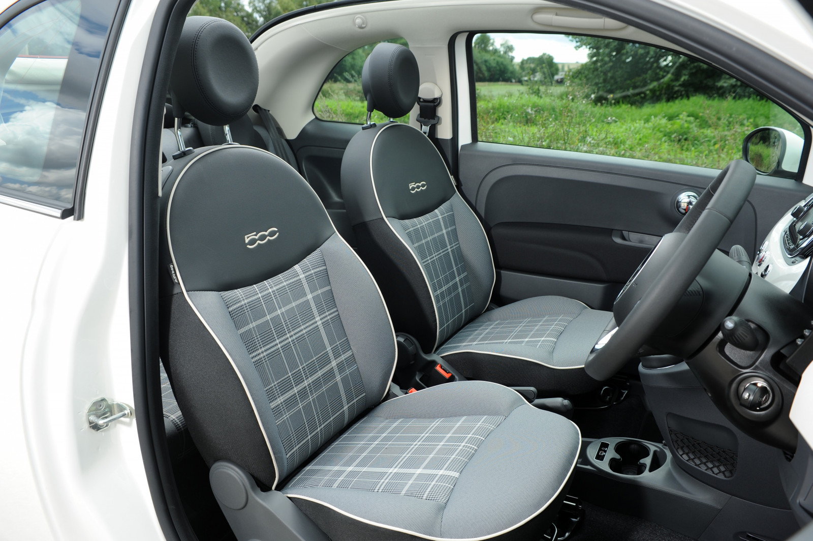 auto, vozidlo, fiat 500, FIAT, netcarshow, netcar, obrázky vozidel, photo auto, 2016, 500 UK verze, pozemní vozidla, automobil make, městské auto, subcompact auto, hatchback, supermini, Třetí generace fiat punto