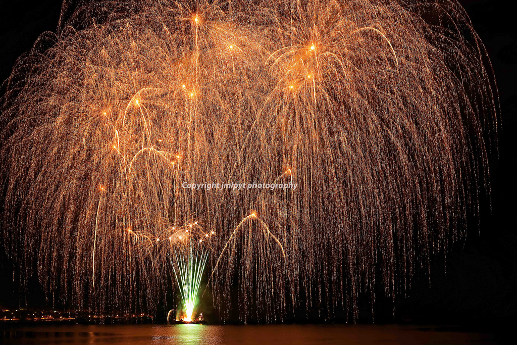 moře, záliv, noc, voda, fotografování, pláž, ohňostroj, prskavka, Francie, 2015, nový rok, pobřežní čára, událost, světlo, Nový, osvětlené, osvětlení, mer, plage, pobřežní, reflet, nuit, oslava, Photographie, eau, horizontální, colorimage, rekreace, Lumiere, lidský zájem, vícebarevný, evenement, baie, PAYSAGES, rekreaci ve volné přírodě, explozivní, prisedevueenext rieur, Antibes, neuf, ohnivá koule, nouvelan, lieux, feudartifice, multicolore, explosif, festivit, bouledefeu, natureetpaysages, imageencouleur, artetculture, techniquephoto, centredint r t, outdoorsreflectionevent