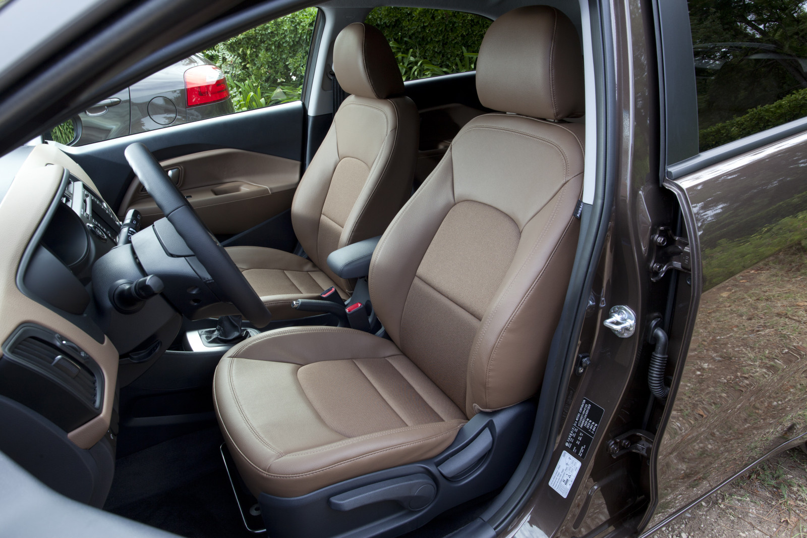 รถ, ยานพาหนะ, ออดี้ Q5, 2013, ซีดาน, Kia, netcarshow, netcar, ภาพรถยนต์, ภาพรถ, ริโอ, ยานพาหนะบก, ภายนอกยานยนต์, รถยนต์ทำ, รถครอบครัว, รถกะทัดรัด, รถผู้บริหาร, กีฬายูทิลิตี้รถ, รถ subcompact, รถขนาดกลาง, บริษัท มอเตอร์ฟอร์ด