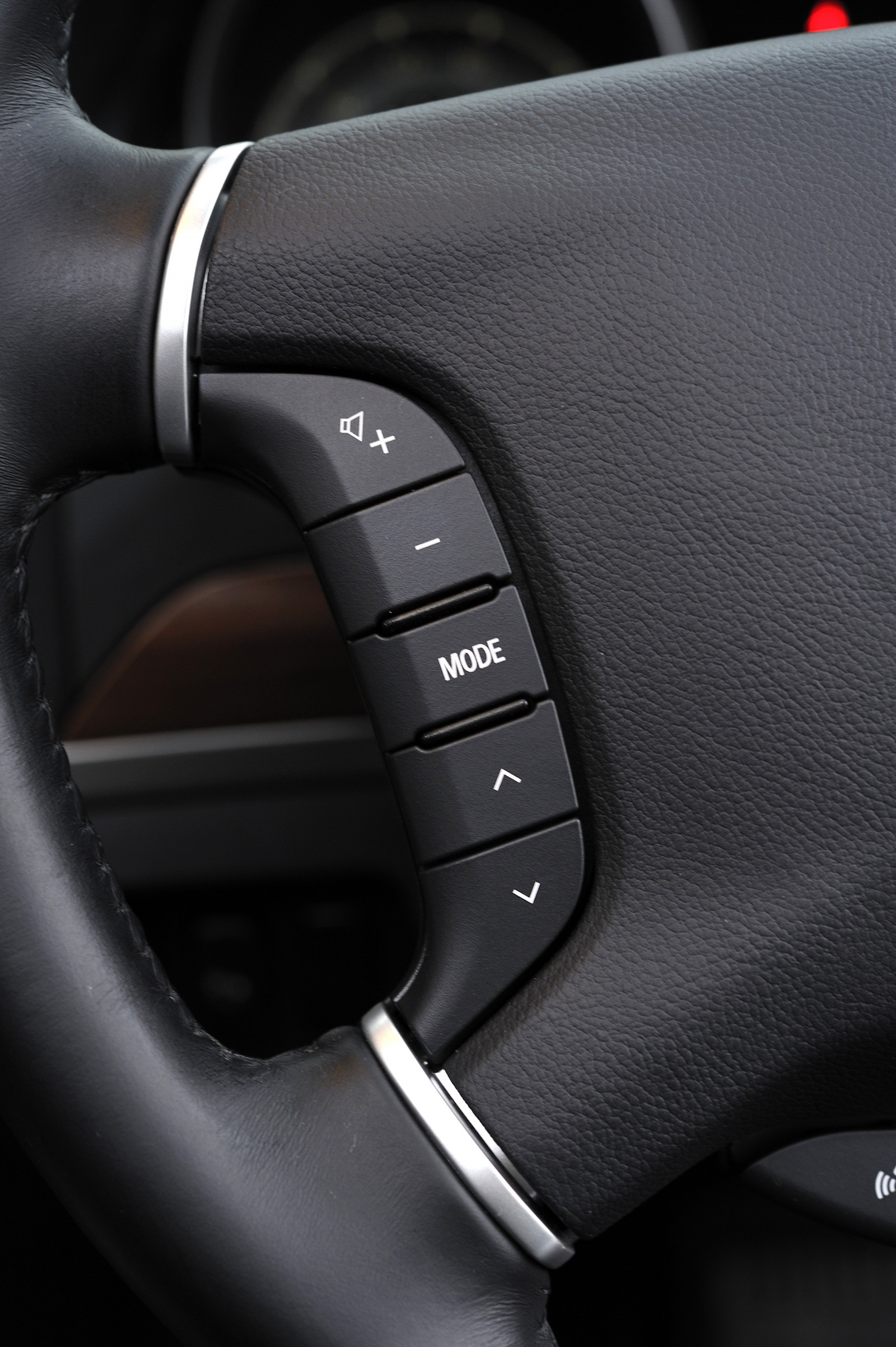 bil, BMW, køretøj, Mitsubishi, 2013, rat, Sedan, netcarshow, netcar, bil billeder, bil foto, hjul, Shogun Black britiske version, jord køretøj, automotive exterior, bil make, luksus køretøj, familie bil, udøvende bil, sportssedan, bybil, sport utility køretøj, midten størrelse bil, styretøj del, gearskift