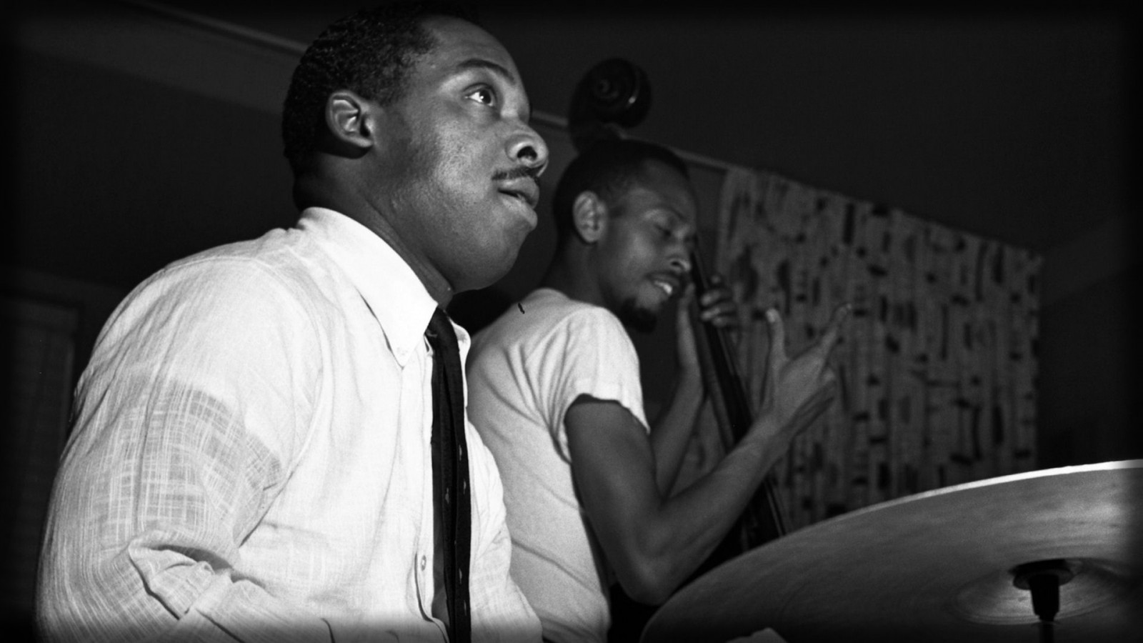 tvář, Černá, černobílý, fotografování, hudba, Gentleman, kapela, kravata, muž, zábava, člověk, fotografie, tma, Černý a bílý, monochromatické fotografování, Film noir, Kenny clarke, Percy heath