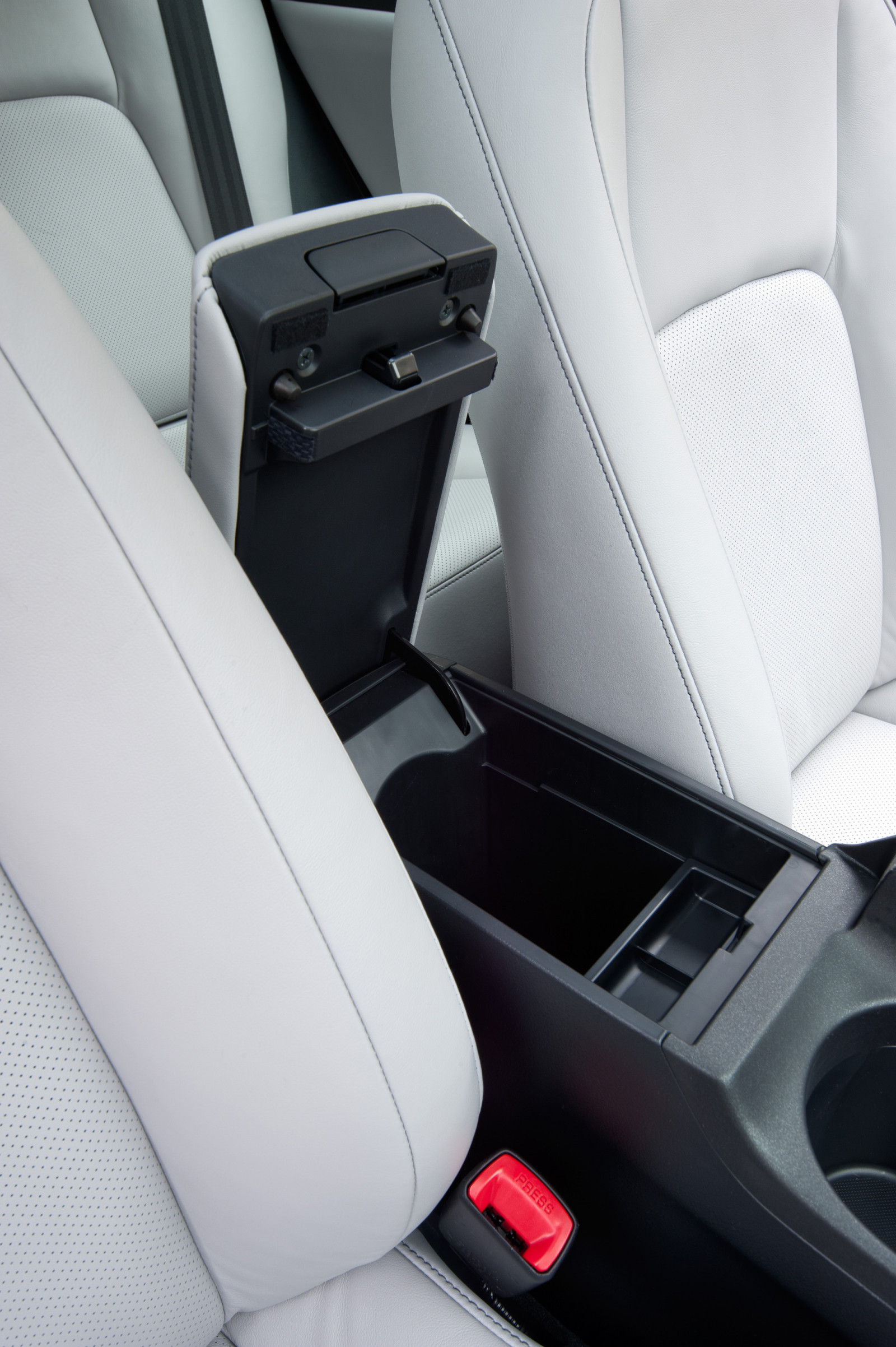 auto, BMW, vozidlo, Lexus, 2015, volant, limuzína, netcarshow, netcar, obrázky vozidel, photo auto, CT 200h, pozemní vozidla, automobilový exteriér, automobil make, luxusní vůz, rodinný vůz, kompaktní vůz, výkonné auto, sportovní užitkové vozidlo, střední velikost auta, sedadlo v autě