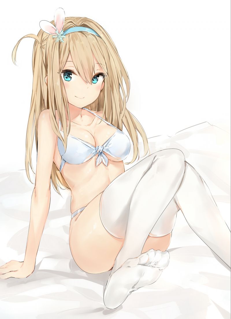 Suomi Girls Frontline, dívky Frontline, výstřih, modré oči, punčochy Suomi Girls Frontline, dívky Frontline, výstřih, modré oči, punčochy