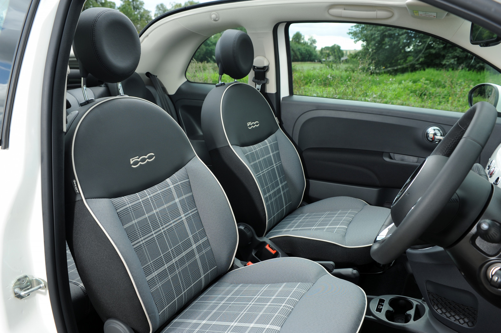 auto, vozidlo, fiat 500, FIAT, netcarshow, netcar, obrázky vozidel, photo auto, 2016, 500 UK verze, pozemní vozidla, automobil make, městské auto, subcompact auto, hatchback, supermini, Třetí generace fiat punto