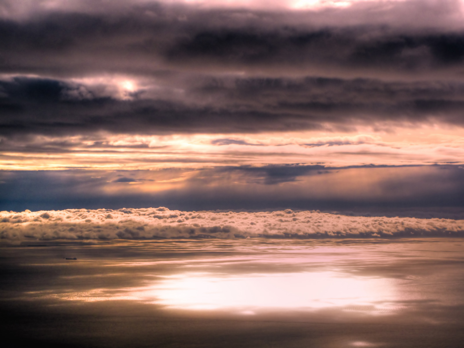cielo, orizzonte, atmosfera, ultimi bagliori, calma, nube, tramonto, riflessione, alba, mare, Alba, cielo rosso al mattino, atmosfera della terra, giorno, mattina, luce del sole, crepuscolo, sera, oceano, acqua, cumulo, sfondo del computer, vento onda, fenomeno meteorologico, onda