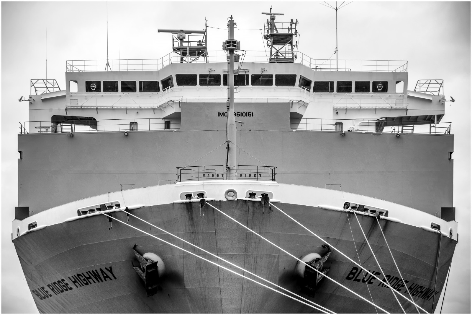 hvid, sort, skib, båd, monokrom, hav, blå, Tyskland, dok, hovedvej, beholder, færge, Olympus, ryg, KUNST, sort hvid, fartøjer, Schiff, OMD, schwarzweiss, wasser, industrie, schwarzweis, meer, EM1, nordsee, sort og hvid, monokrom fotografering, hafen, Skibskonstruktion, frontal, Bremerhaven, passagerskib, symetrie, Brucke, containerschiff, Werft, symetric, taue, Reparatur, seile, frachtschiff, Fracht