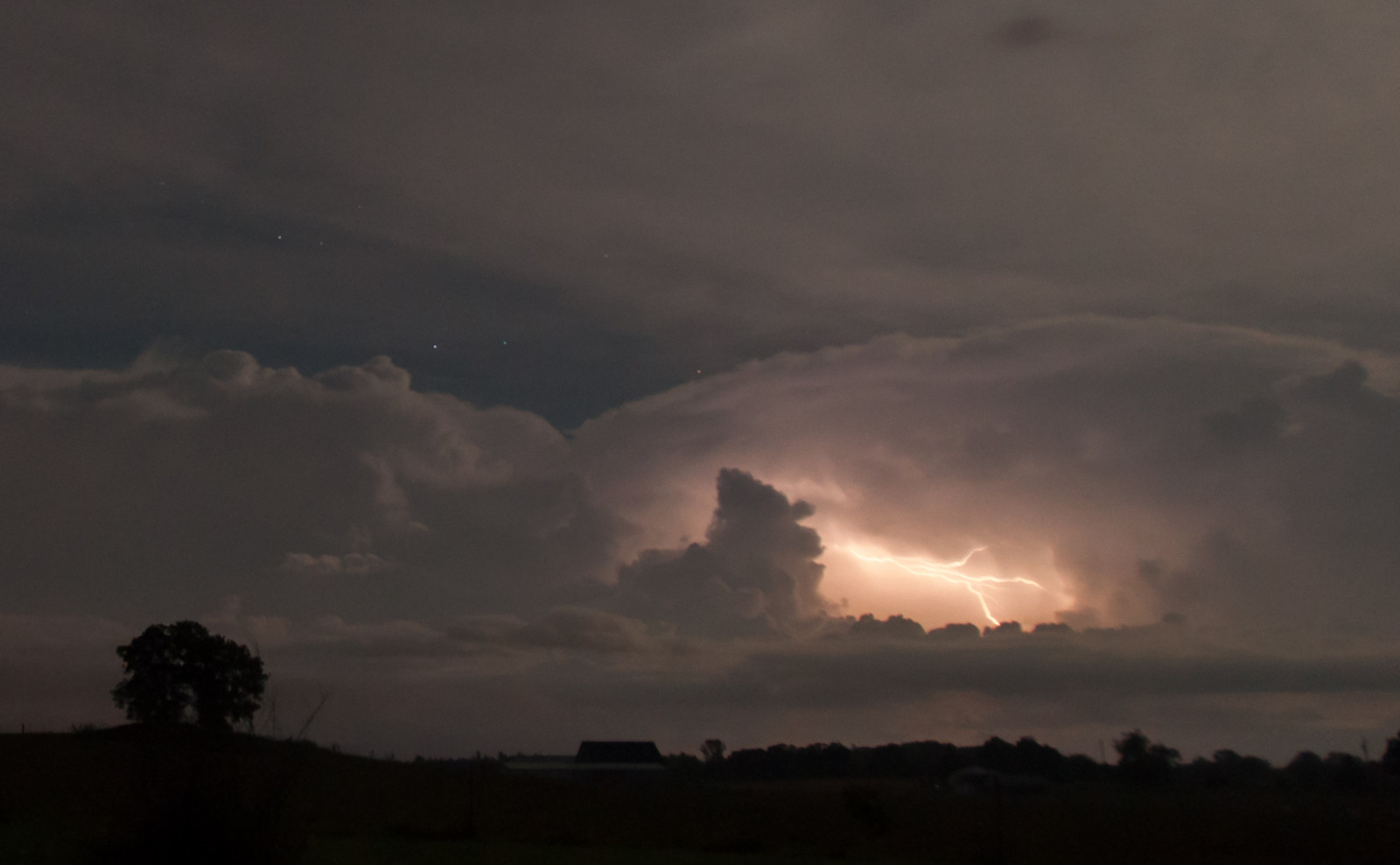 slunečnímu záření, krajina, bílý, západ slunce, noc, nebe, mraky, Blesk, bouřka, večer, ráno, vítr, horizont, atmosféra, Kanada, Nikon, soumrak, hrom, Ontario, elektřina, Ottawa, světlo, mrak, svítání, bouřka, tma, během dne, d90, nikond90, meteorologický jev, kupa, jev, bensenior, Sotmr