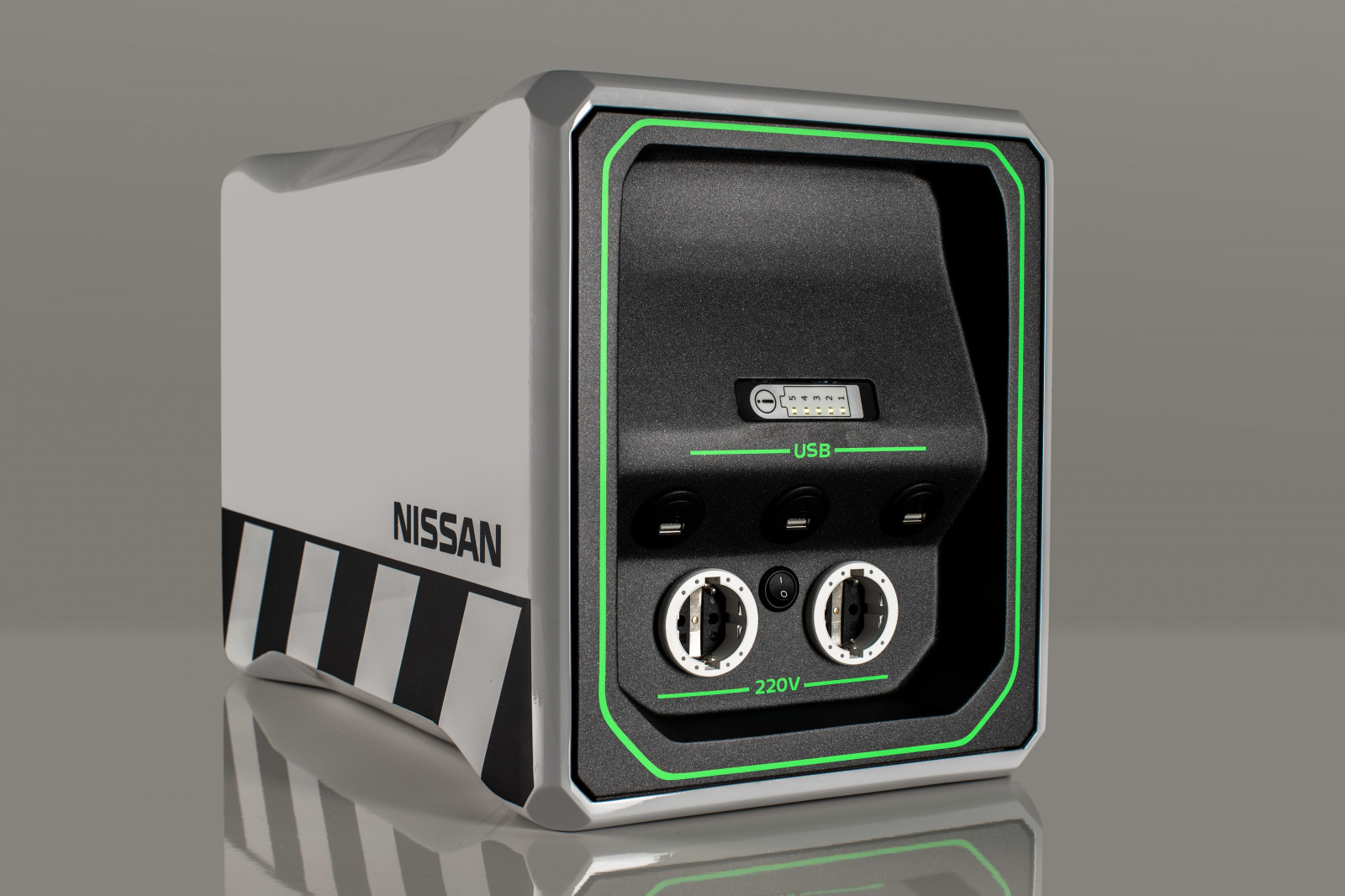 Nissan, technika, elektronika, netcarshow, netcar, obrázky vozidel, photo auto, 2017, Navara EnGuard concept, multimédia, energie, produkt, elektronické zařízení