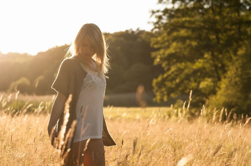 sunlight, women outdoors, women, model, nature, grass sunlight, women outdoors, women, model, nature, grass