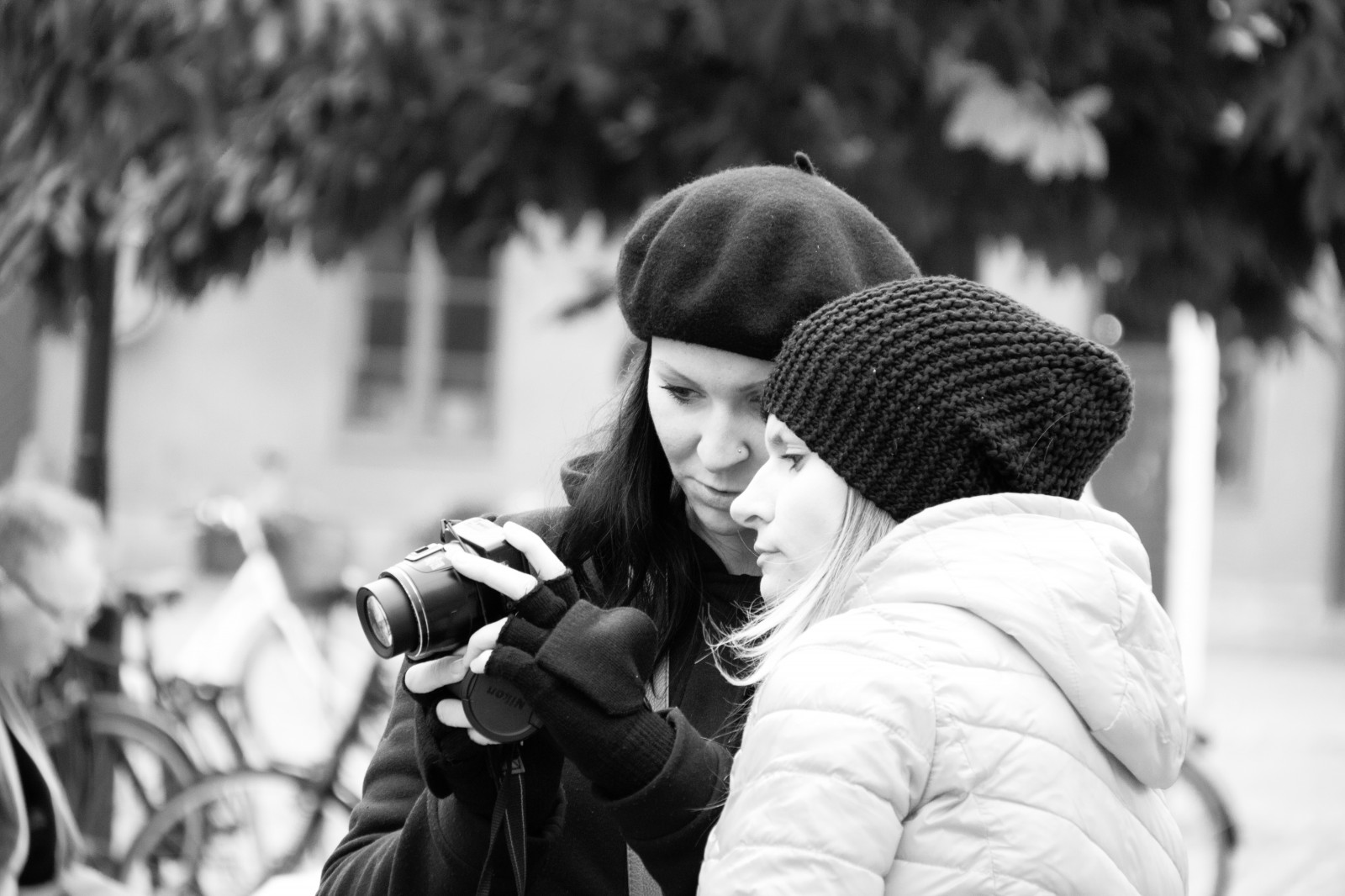 lidé, Černá, černobílý, fotografování, Osoba, Černý a bílý, tělesné, muž, nevěsta, Malmo, m nniskor, svartvitt, gatufoto, fotografie, ženich, exif modelu canoneos760d, geocountry, Kamera aby kánon, geocity, Model fotoaparátu canoneos760d, geostate, geolocation, EXIF čočka efs18200mmf3556is, EXIF otvor 56, exif aby kánon, exif isospeed 1250, exif focallength 140mm, streetphotography, mužský, Černý a bílý, monochromatické fotografování, interakce, obřad