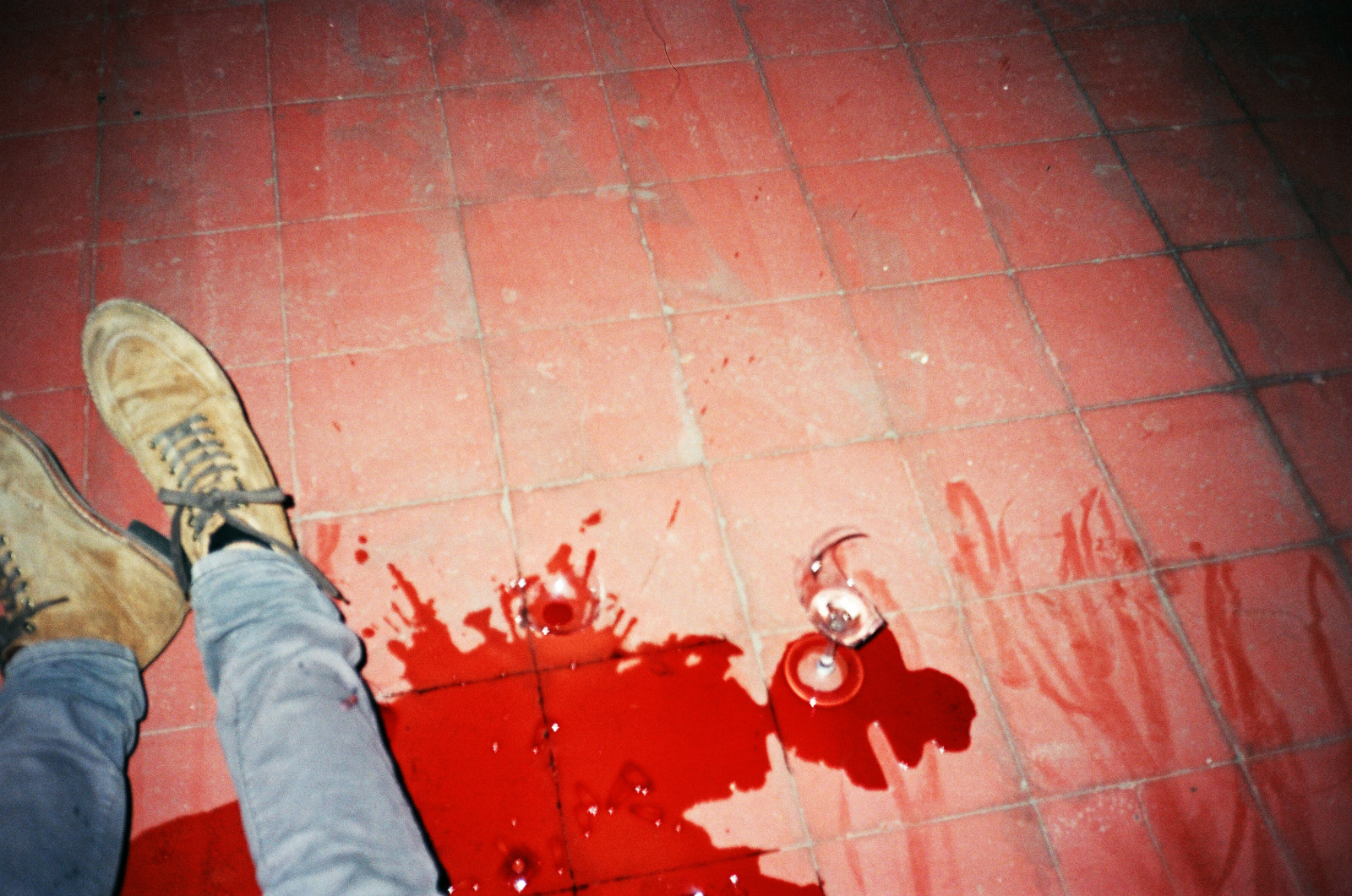 sollys, mennesker, gammel, gade, natur, elsker, rød, himmel, væg, musik, vin, kamera, grunge, Sol, fotograf, blod, sko, verden, Mexico, årgang, lyserød, lykkelig, 35MM, Kodak, Gratis, top, beruset, flugt, KUNST, F3, lys, naturlig, parti, sjovt, ung, analog, kunstner, tag, levende, fotografi, film, analog, 400, argentique, øjeblik, føle, hipster, ingen, Konica, ilobsterit, argentic, pellicule, engangs, nicolas, colemonts, hapiness, pelicule