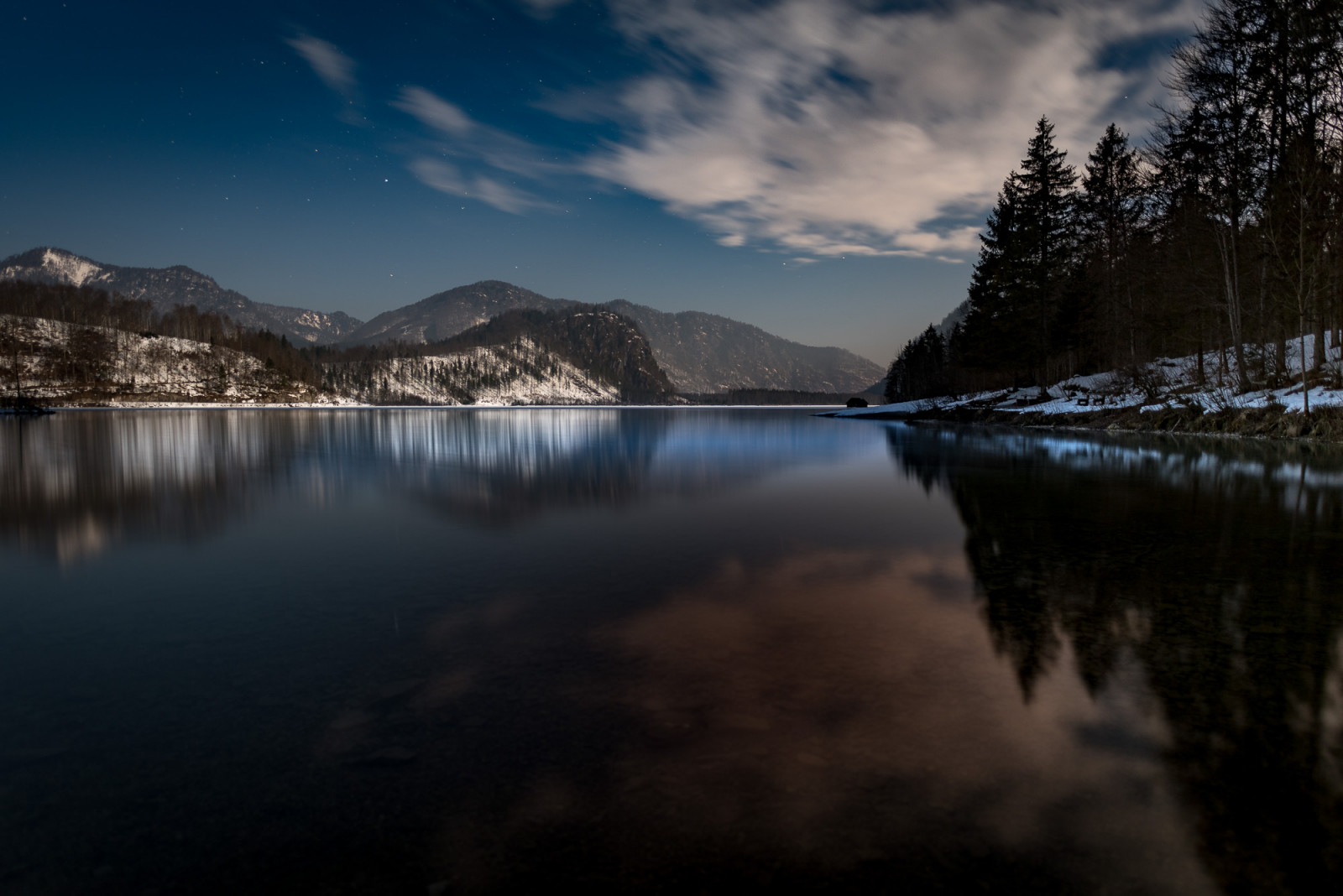 sunlight, trees, landscape, mountains, sunset, night, lake, water, nature, reflection, snow, winter, stars, sunrise, Moon, evening, morning, river, Nikon, dusk, Austria, silent, light, longexposure, long, exposure, cloud, nikkor, mountain, f18, dawn, outdoor, dream, natur, fullmoon, reservoir, wasser, berge, des, 20mm, b ume, nacht, salzkammergut, naturephotography, gebirge, spiegelung, ober sterreich, loch, stille, wintertime, atmospheric phenomenon, body of water, perle, outdoorphotography, sterne, almsee, almtal, upperaustria, nikkor20mm18, wintertraum, ruhiges, gr nau, totes, upper, almtales, austrian