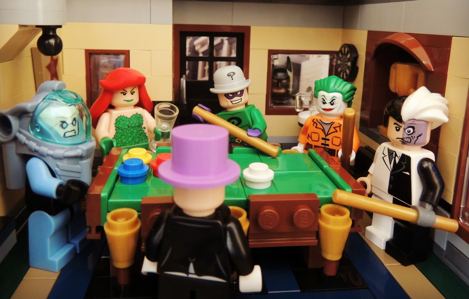 by, to, ansigt, tegneserier, Pingvin, DC, kontor, LEGO, Hr, Bruce, wayne, vedbend, super, bule, fryse, harvey, Batman, Joker, Heroes, minifig, minifigs, Gift, Gotham, riddler, doubleface, detektiv, minifigur, minifigurer, 10246