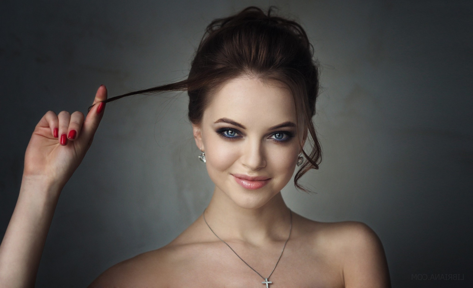 Wallpaper : face, women, long hair, blue eyes, brunette 