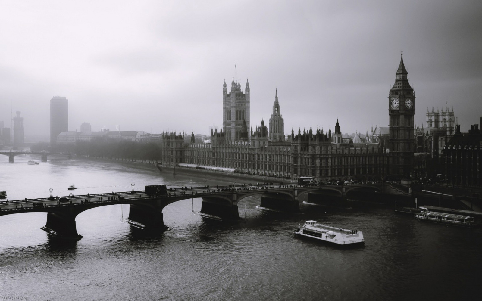 Wallpaper : London, satu warna, kota, Cityscape, refleksi, salju, musim