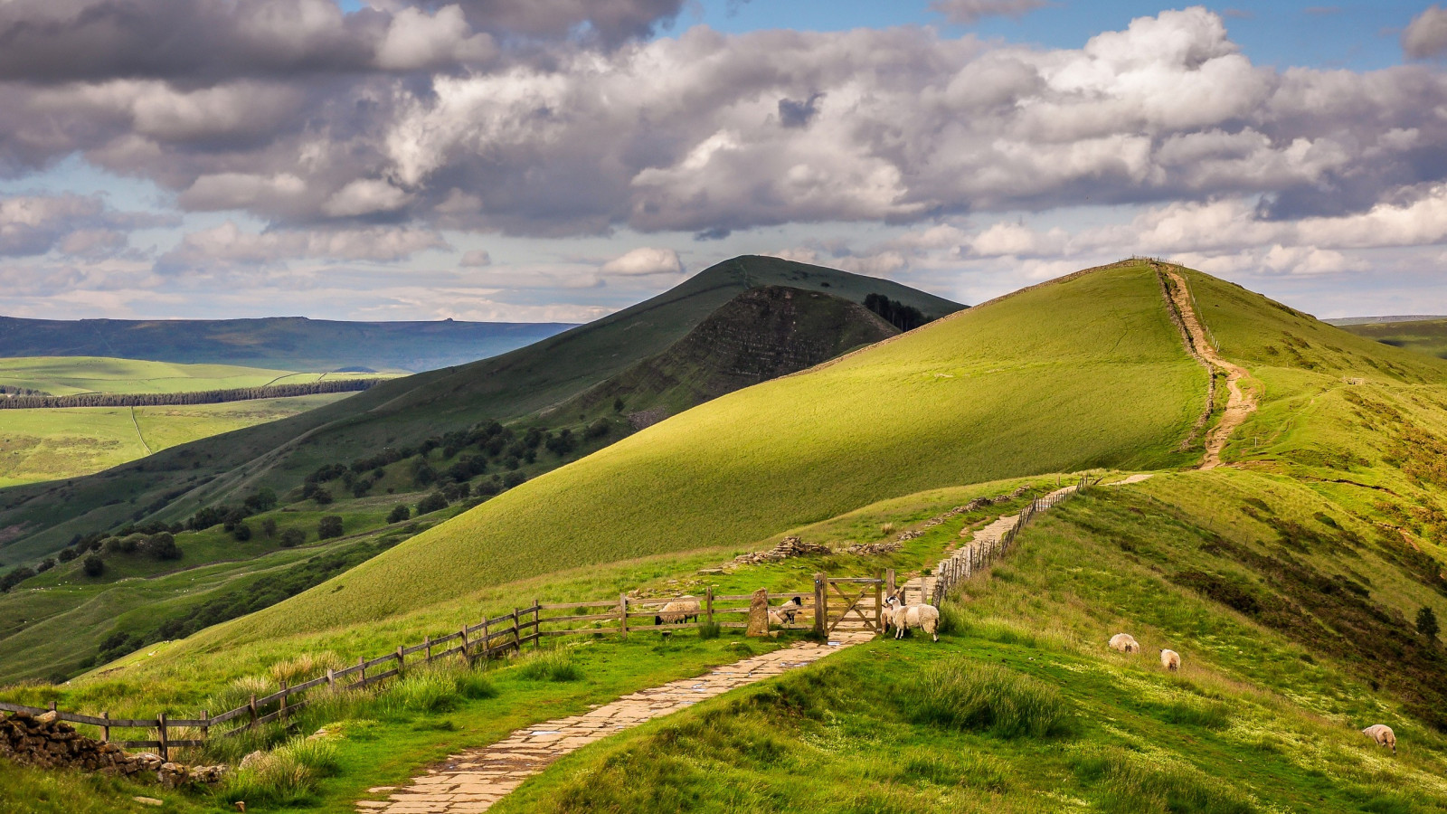 stromy, krajina, les, zvěř, kopec, Příroda, tráva, nebe, kameny, pole, mraky, zelená, Anglie, kopce, horský průsmyk, plot, cesta, Spojené království, ovce, plošina, hřbet, mrak, hora, lučina, pastvina, zemědělství, louka, prostý, vysočina, prérie, jezero, venkov, horských reliéf, landform, geografický rys, pohoří, klesl