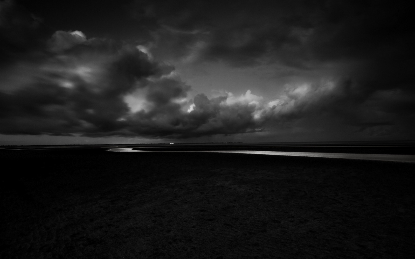 krajina, Černá, černobílý, noc, nebe, fotografování, bouřka, měsíční svit, horizont, atmosféra, soumrak, světlo, mrak, počasí, tma, 2560x1600 px, Černý a bílý, monochromatické fotografování, meteorologický jev