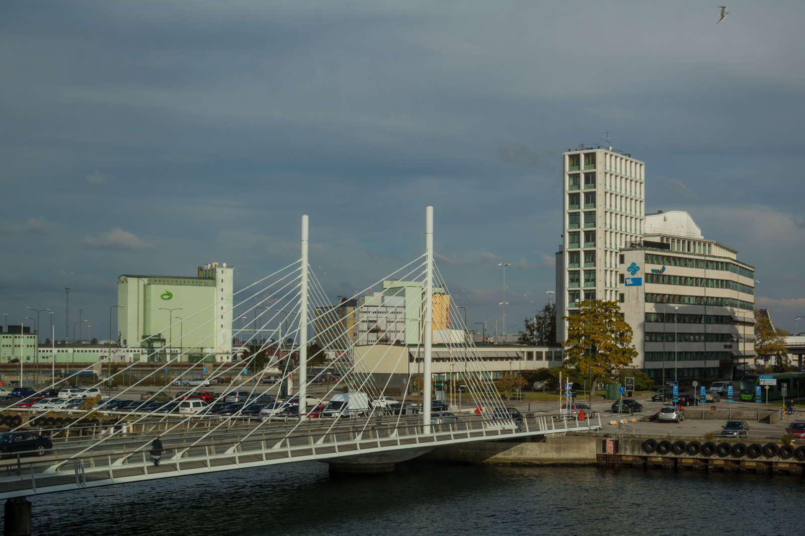 loď, loď, moře, město, panoráma města, záliv, vozidlo, panoráma, mrakodrap, pobřeží, most, řeka, přístav, výletní loď, dok, Studio, Malm, Marina, Bro, centrum, universitetsbron, přístav, plavidlo, mezník, urban area, vodní, panelový dům, osobní loď