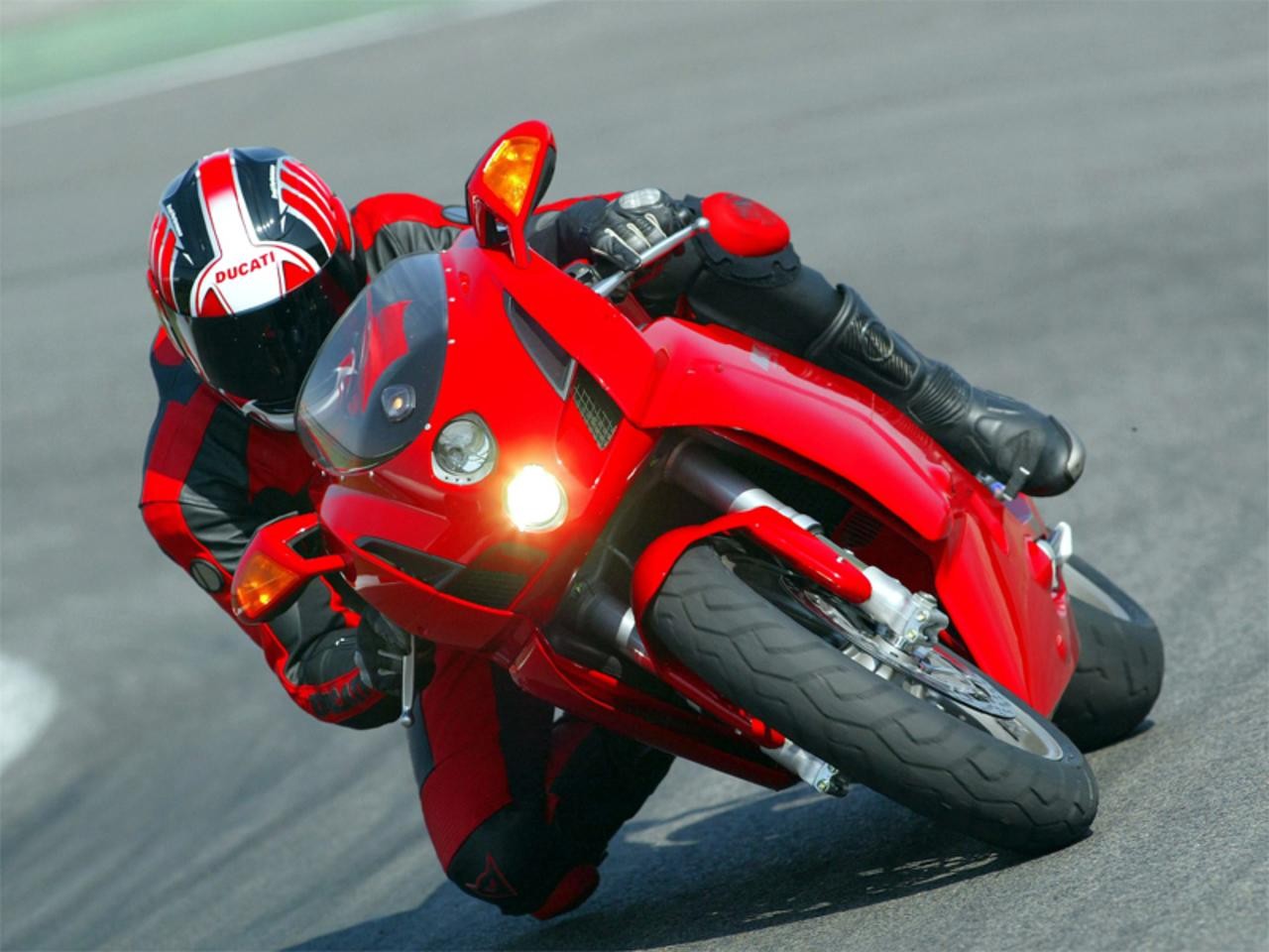 gli sport, auto, rosso, motociclo, veicolo, Honda, da corsa, Ducati, motorsport, motociclismo, veicoli terrestri, marca di automobile, gare superbike, pista, road racing, motociclismo, Motomondiale