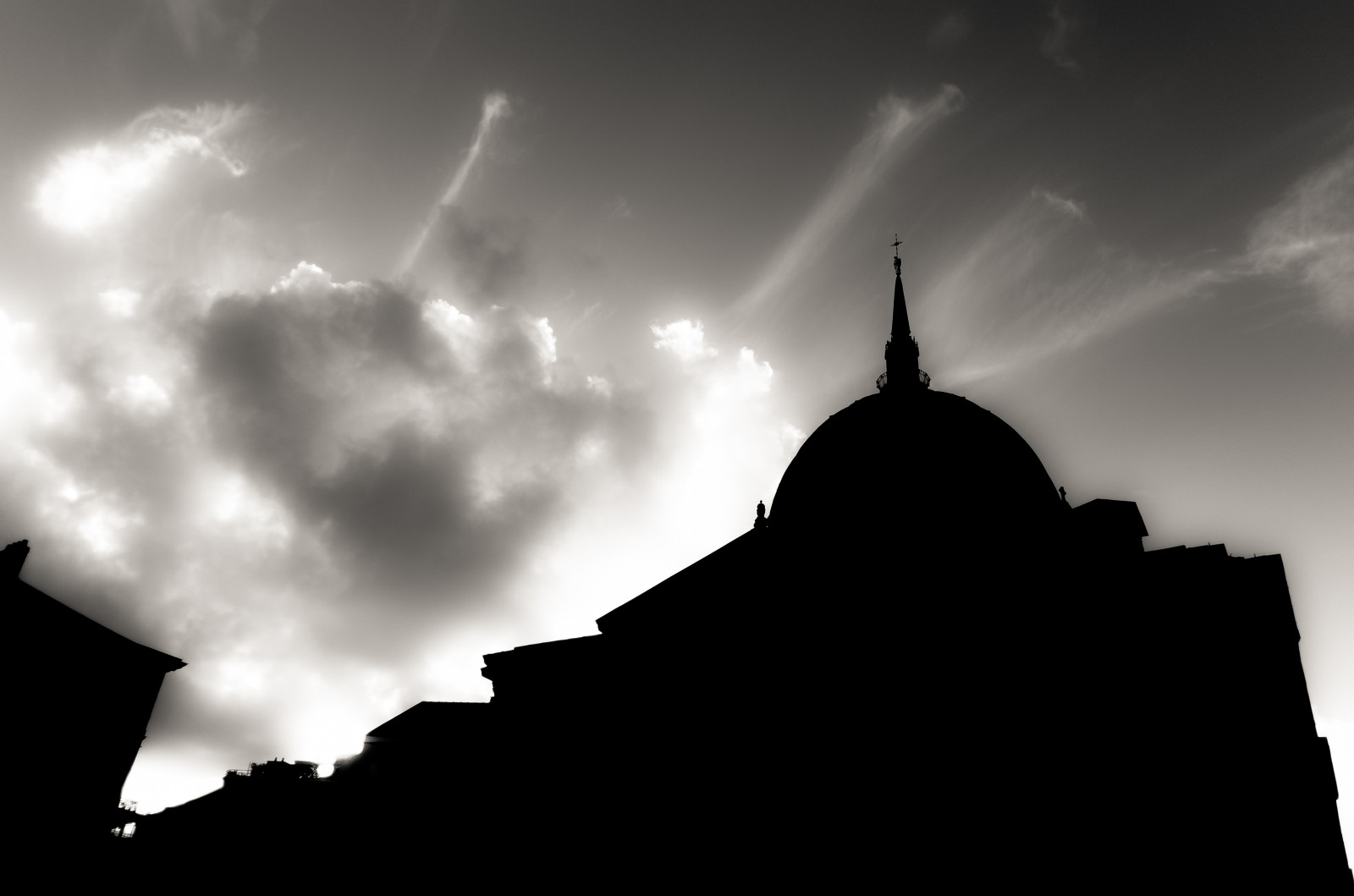 แสงแดด, แนวนอน, ขาวดำ, ถนน, กลางคืน, ท้องฟ้า, การถ่ายภาพ, ภาพเงา, เมฆ, บรรยากาศ, ฝรั่งเศส, ยุโรป, Pentax, น็องต์, 2012, ศิลปะ, เบา, ดำและขาว, มุมกว้าง, เมฆ, เมฆมาก, วัน, bw, อารมณ์, K5, ความมืด, บรรยากาศของโลก, ดำและขาว, ถ่ายภาพขาวดำ, noireetblanc, ปรากฏการณ์ทางอุตุนิยมวิทยา, thezz