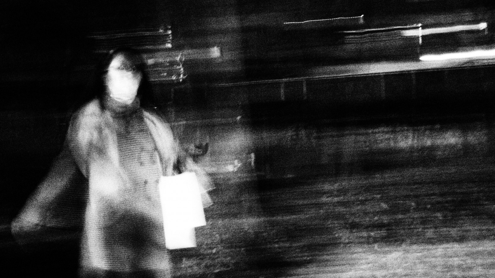 hvid, sort, fotografi, sort og hvid, mørke, monokrom fotografering, lys, fotografering, øjebliksbillede, stående, fænomen, monokrom, nat, pige, film noir, midnat