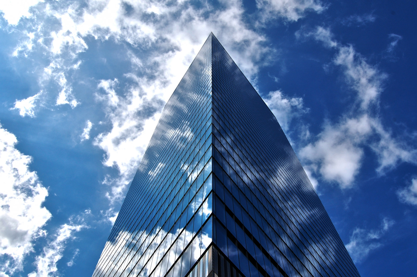 contrasto, bianca, città, architettura, costruzione, riflessione, cielo, fotografia, nuvole, grattacielo, blu, Torre, bicchiere, costruzione, Stati Uniti d'America, metropoli, Amici, York, angolo, leggero, nube, viaggio, colori, nuovo, unito, America, freddo, finestre, linea, NY, stato, condominio, punto di riferimento, viaggio, giorno, riflessa, facciata, preferiti, commento, quartier generale, highrise, area urbana, area metropolitana, palazzone, fenomeno meteorologico, Esperienza, edificio commerciale, sede centrale