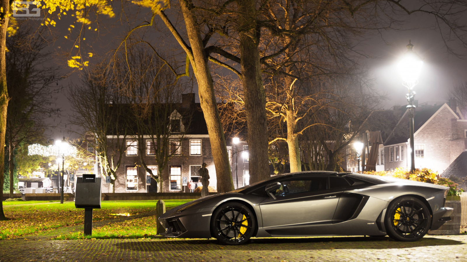 Landfahrzeug, Auto, Fahrzeug, Gelb, Automobil-Design, Supercar, Lamborghini Aventador, Sportwagen, Lamborghini, Fotografie, Pflanze, Leistungsauto, Rad, Luxusfahrzeug, Computer-Tapete, Stadtauto, Straße, Baum, automotive wheel system, Rand