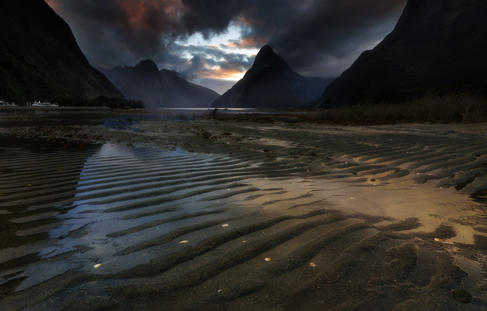 slunečnímu záření, stromy, krajina, západ slunce, moře, voda, Skála, Příroda, odraz, nebe, fotografování, mraky, svítání, ráno, pobřeží, řeka, horizont, soumrak, světlo, Terén, mrak, hora, svítání, oceán, vlna, Snímek obrazovky, atmosférický jev, landform, geografický rys, 2048x1311 px