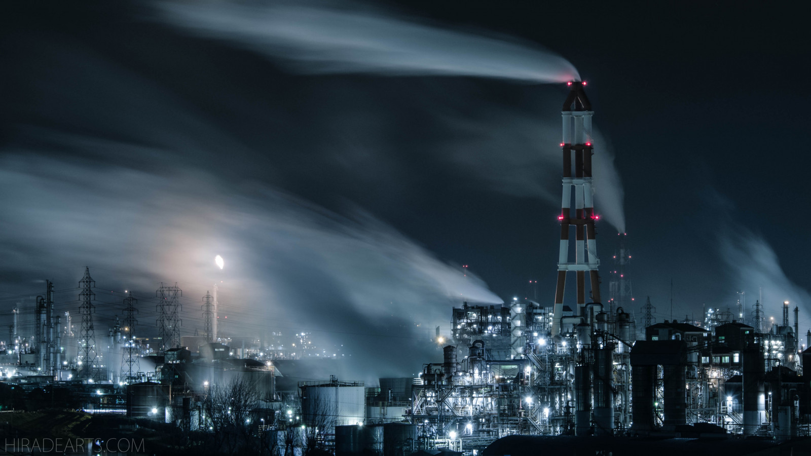 noc, měsíčními paprsky, elektrické vedení, kouř