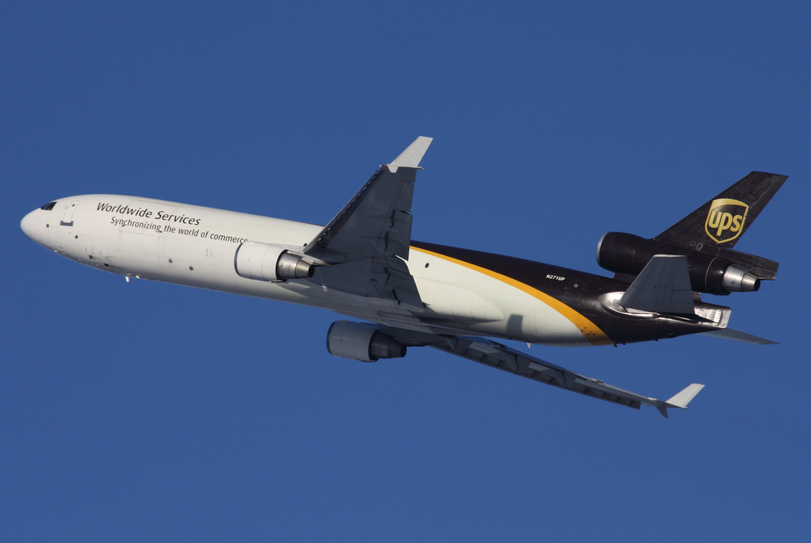 vozidlo, letoun, letadlo, Boeing, Boeing 777, náklad, nákladní loď, Airbus, letectví, letecká linka, Atmosféra Země, letecká doprava, dopravní letoun linkový, proudová letadla, širokým trupem letadla, úzké tělo letadla, Boeing 767, ups, airbus A380, alltypesoftransport, McDonnell Douglas, airfreight, georgem757, clevelandhopkins, unitedparcelservice, md11f, n271up