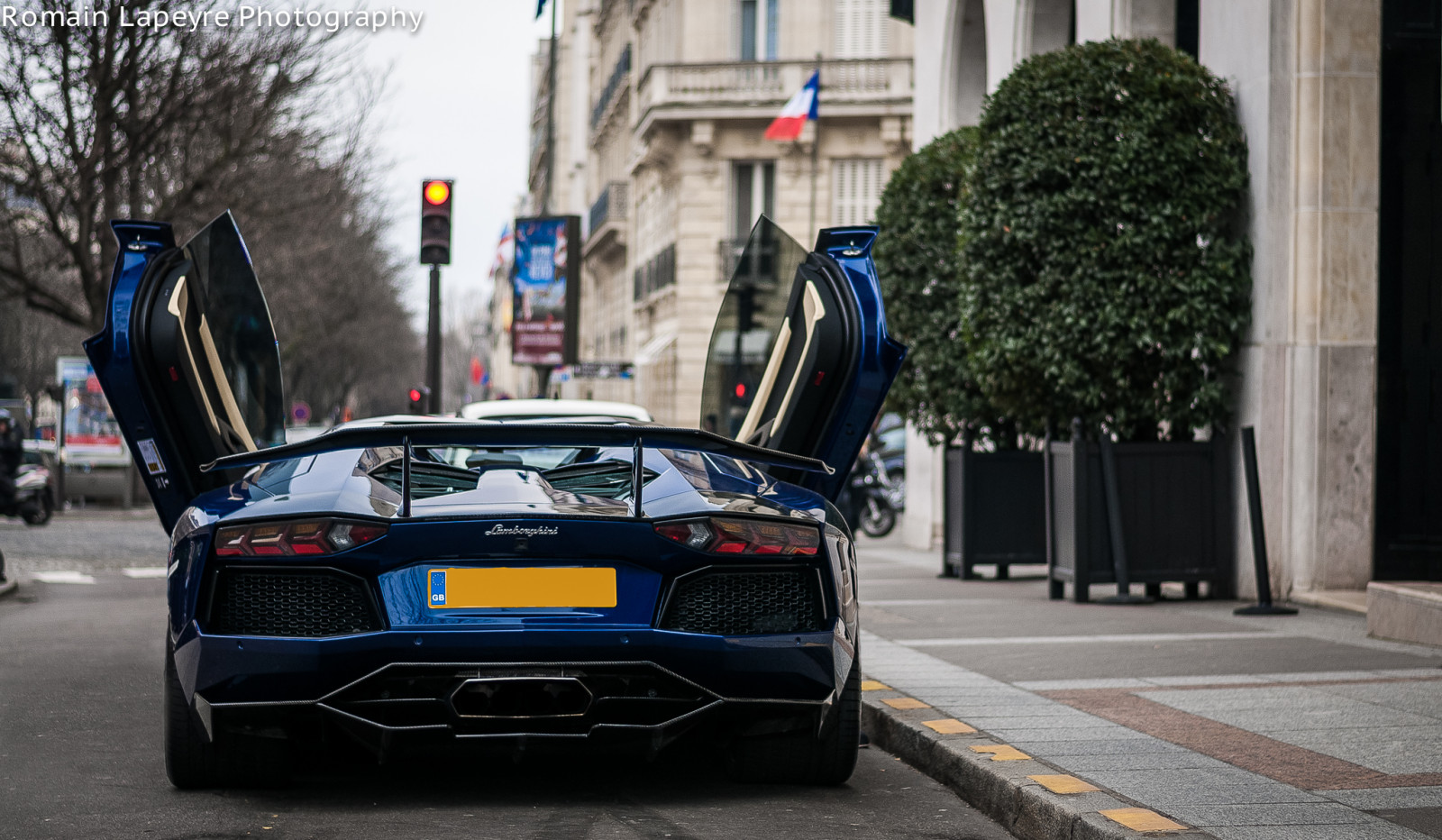 pozemní vozidla, auto, vozidlo, Černá, silnice, superauto, sportovní auto, Lamborghini Aventador, automobilového designu, luxusní vůz, ulice, motorové vozidlo, infrastruktura, Lamborghini, výkon auta, fotografování, momentka, kolo, automobilový exteriér, město, automotive wheel system, budova, limuzína, sportovní užitkové vozidlo, parkoviště, výkonné auto, Dům