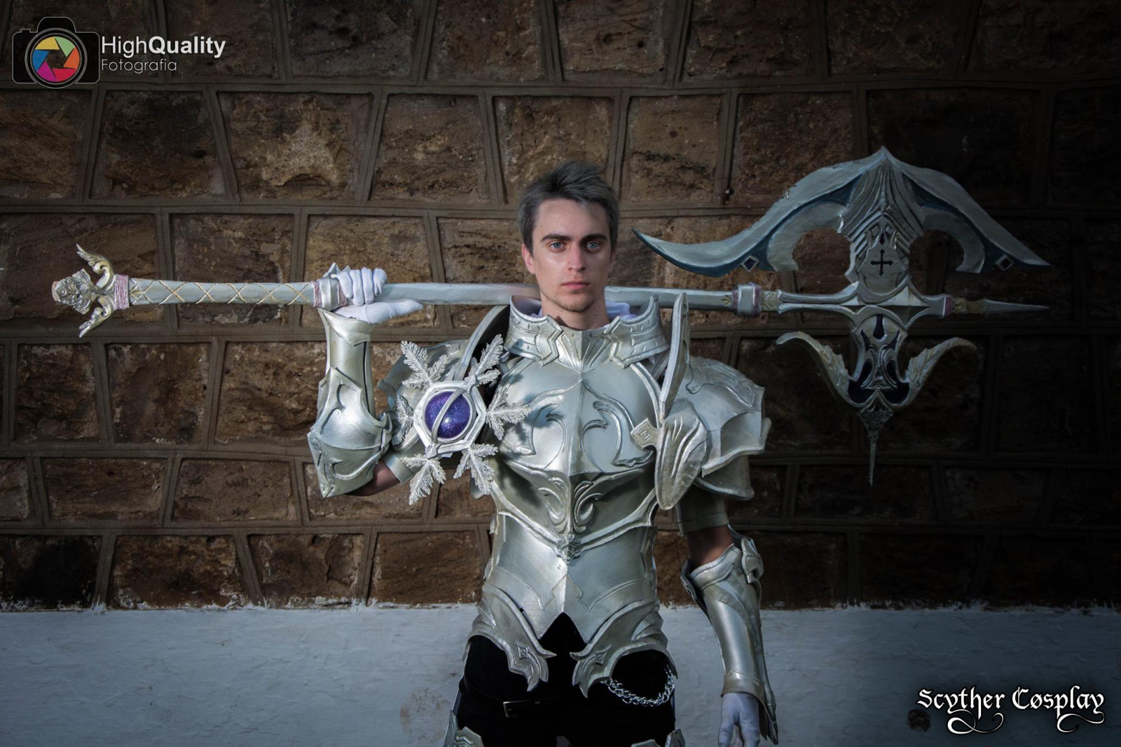 Cosplay, Ritter, Rüstung, graue Haare, Achsen, Aion Online, Mythologie, Bildschirmfoto