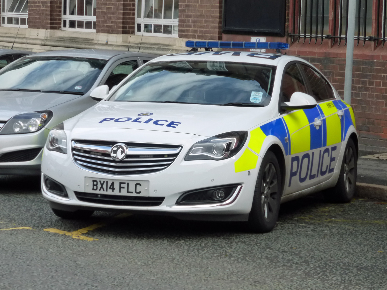 politi, bil, køretøj, Birmingham, Sedan, Vauxhall, Insignia, vest, station, central, hændelse, respons, jord køretøj, automotive exterior, bil make, luksus køretøj, familie bil, kompakt bil, nummerplade, midlands, 136, BWR, bx14flc, Opel insignia