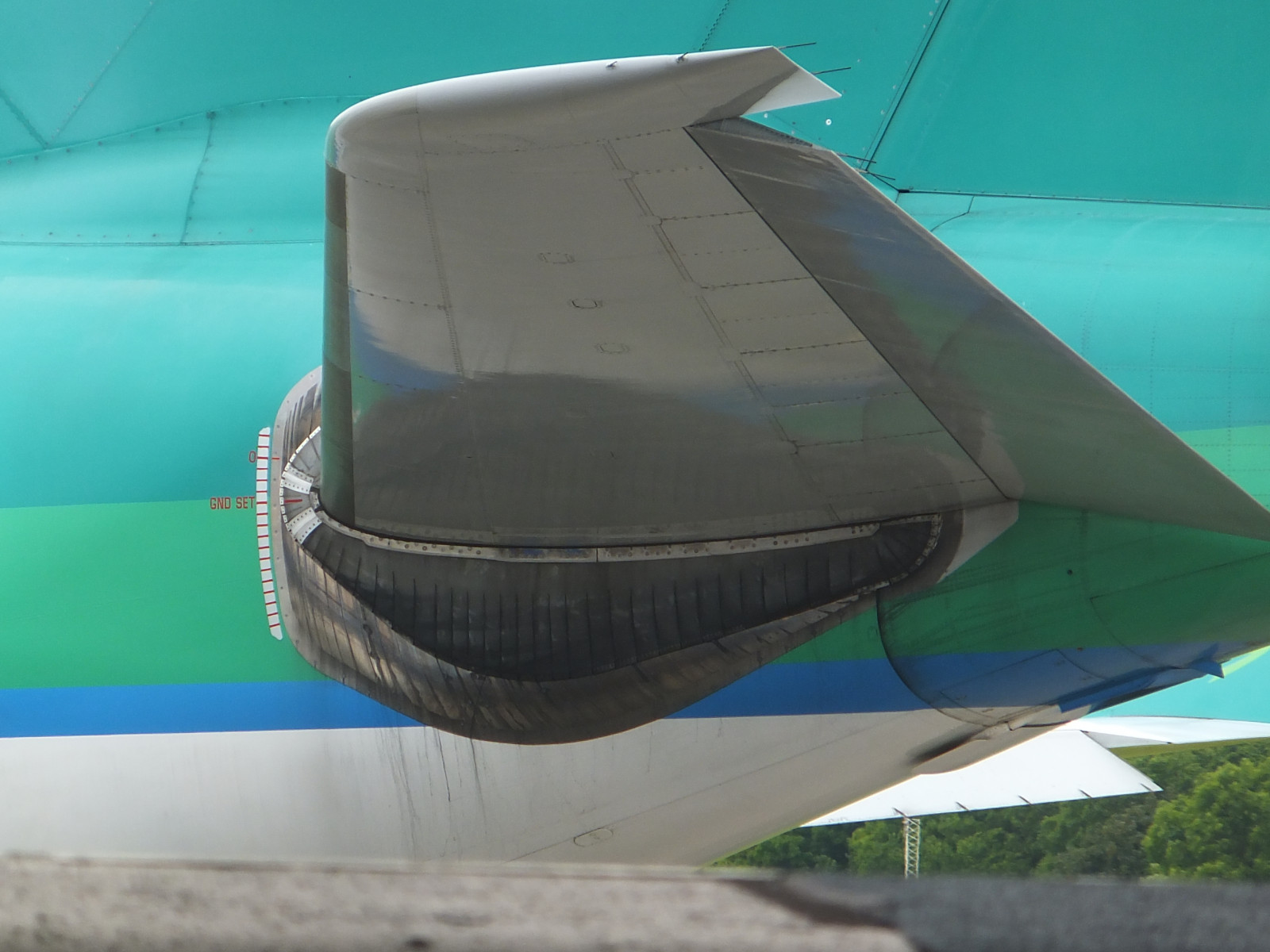 Wallpaper tail, sky, airplane, closeup, propeller, Ireland, Dublin