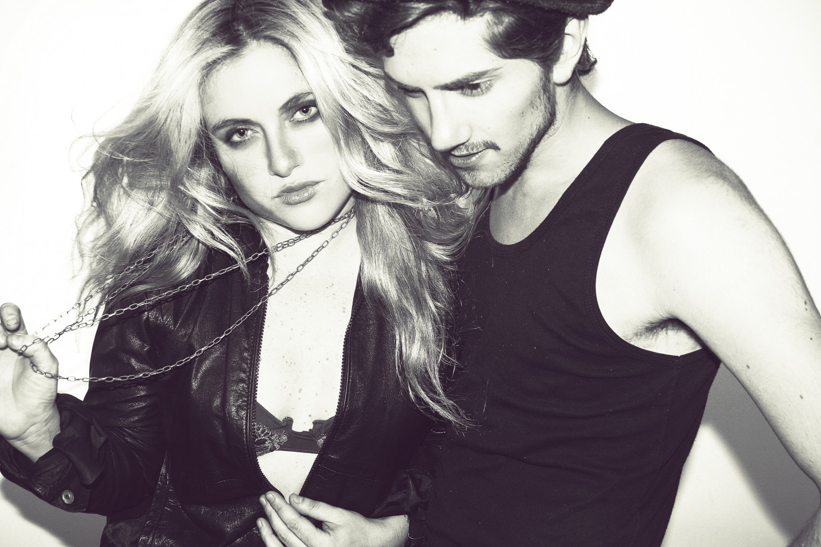 Junge, Party, Weiß, schwarz, heiß, London, Jungen, Mädchen, Hut, Leder, Kinder, Nacht-, betrunken, verschwendet, Kontrast, dünn, Moos, Augen, Gras, Kate, Champagner, Rauch, BH, schlecht, Stil, Whiskey, Jungs, Christian, Schleifen, Alkohol, Drogen, blond, Rauchig, Heroin, schick, dünn, Zigaretten, Boho, Maka, Carocca, Arranka