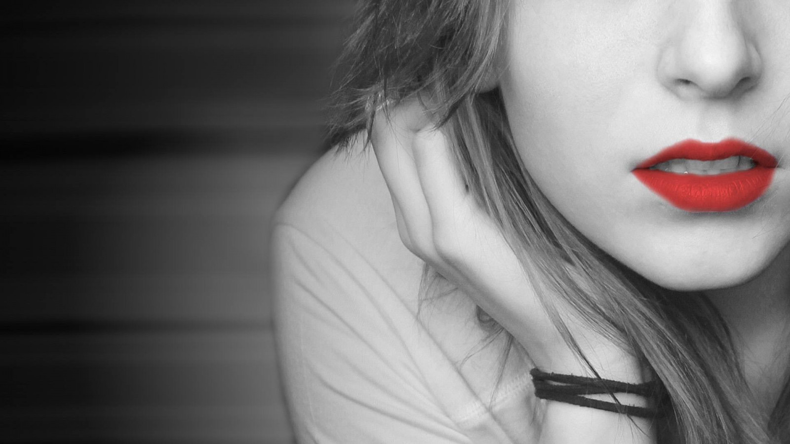 viso, bianca, nero, monocromo, modello, ritratto, rosso, fotografia, coloranti selettivi, labbra, moda, bocca, naso, emozione, Persona, pelle, capo, colore, ragazza, bellezza, Sorriso, occhio, donna, signora, labbro, 1920x1080 px, bianco e nero, fotografia in bianco e nero, fotografia di ritratto, servizio fotografico, espressione facciale, organo, avvicinamento