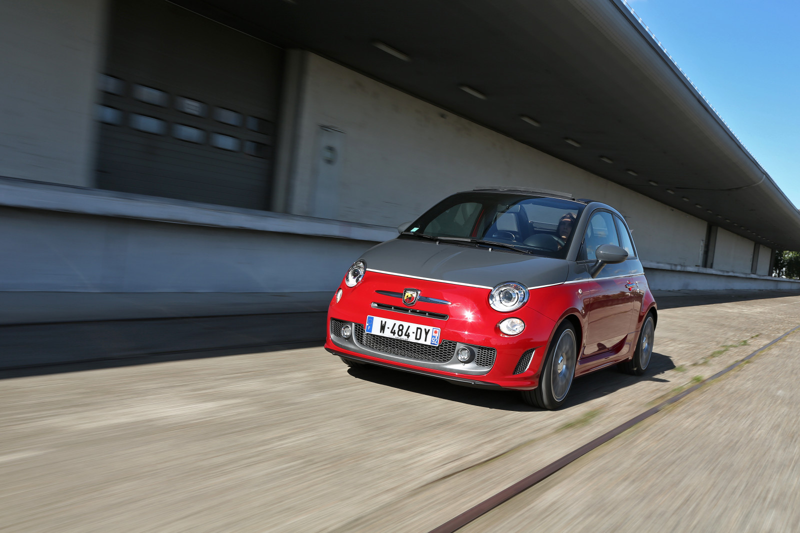 auto, vozidlo, mini, Abarth, netcarshow, netcar, obrázky vozidel, photo auto, 2014, 595C Turismo, kolo, pozemní vozidla, automobilového designu, automobilový exteriér, automobil make, rodinný vůz, městské auto, subcompact auto