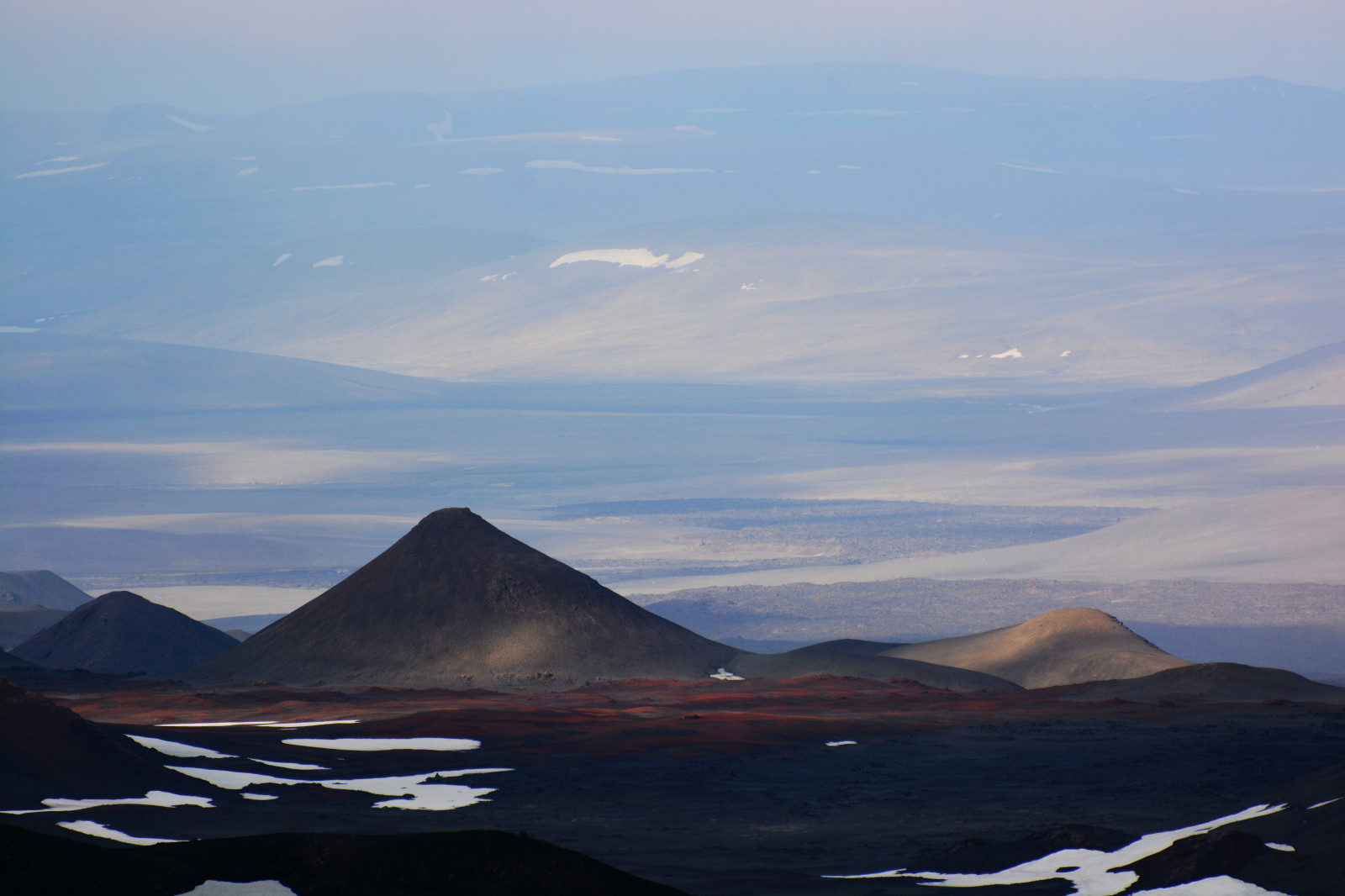ท้องฟ้า, ไฮแลนด์, ลดลง, ภูเขา, สันเขา, ขอบฟ้า, เทือกเขา, โล่ภูเขาไฟ, บรรยากาศ, ทุนดรา, stratovolcano, เมฆ, nunatak, ที่ราบสูง, รูปแบบของภูเขาไฟ, mount scenery, เนินเขา, extinct volcano, ยอด, อาร์กติก, รุ่งอรุณ, ระดับความสูง, ที่ราบ, แนวนอน, ปรากฏการณ์ทางอุตุนิยมวิทยา, ธรณีสัณฐาน