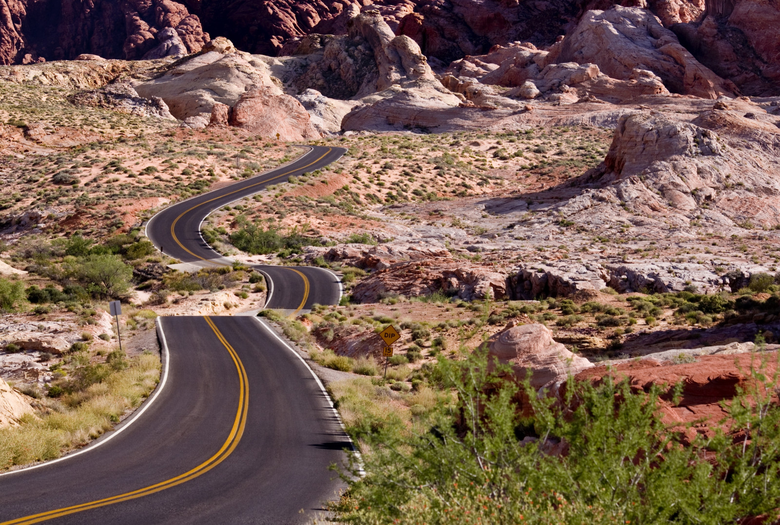 silnice, badlands, Skála, horský průsmyk, geologie, národní park, cesta, hora, krajina, nebe, Formace, sráz, strom, neočekávaný výskyt, křoviny, plant community, vádí, Dálnice