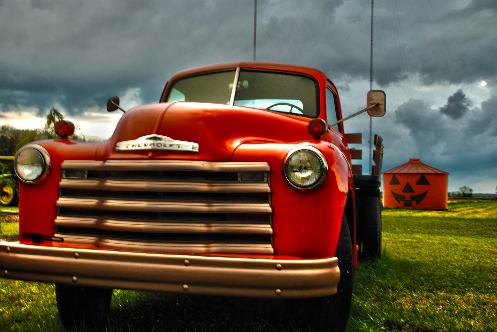 auto, tráva, vozidlo, dýně, fotografování, mraky, bouřka, HDR, oranžový, říjen, soumrak, Michigan, veteránem, Chevrolet, nákladní auto, Hot Rod, vlastní auto, vysoký, počasí, blinkagain, Haloweenská dýně, klasický, anawesomeshot, abigfave, rememberthatmomentlevel1, rememberthatmomentlevel2, rememberthatmomentlevel4, rememberthatmomentlevel3, topshots, theoriginalgoldseal, flickrdiamond, colorphotoaward, supershot, bestofblinkwinners, rememberthatmomentlevel5, automobilového designu, automobilový exteriér, motorové vozidlo, def, pickup, v plné velikosti vůz, pumpkinpatch, classictruck, Saginaw, advanceddesign, johnsonpumpkin