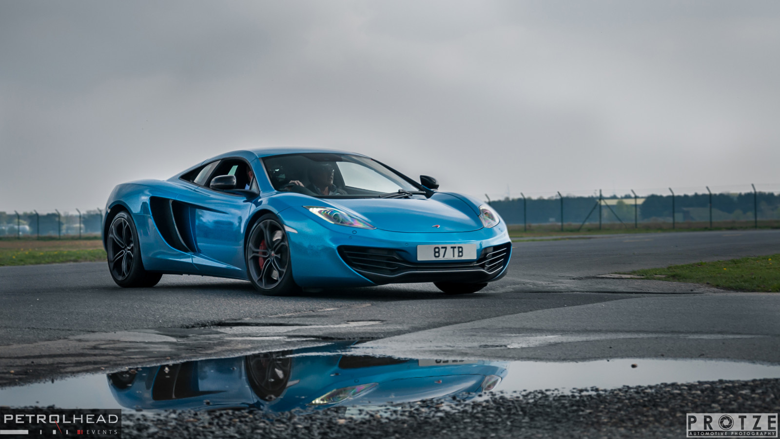 lidé, Photoshop, ulice, auto, městský, BMW, vozidlo, fotografování, Supercars, Volkswagen, modrý, Lamborghini, Porsche, McLaren, luxus, Nikon, život, Evropa, sportovní auto, Ferrari, McLaren MP4 12C, Maserati, Bugatti, Adobe, Lightroom, výkon auta, MM, benz, 5, 18, cars, styl, superauto, mercedes, d90, CS6, evropský, editace, 105, mp412c, carphotography, shmee150, pozemní vozidla, automobilového designu, automobil make, luxusní vůz, McLaren automotive, Bently, Tim Burton