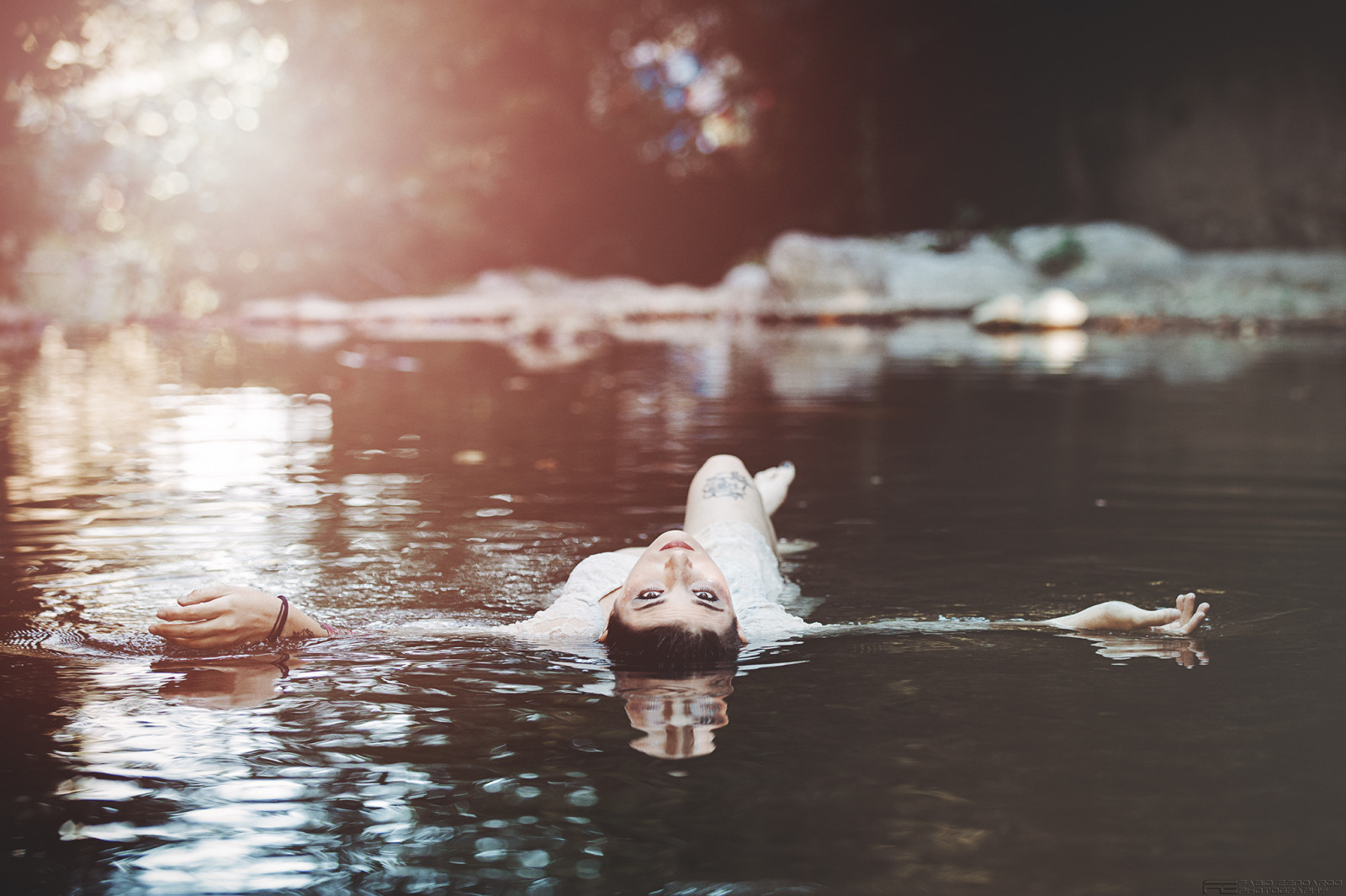 sollys, Photoshop, model, portræt, vand, afspejling, himmel, fotografering, tatovering, Canon, fotograf, undervands-, mode, struktur, gotisk, and, emotion, blæk, selvmord, glamour, Fryser, magasin, følelsesmæssig, italiensk, Ophelia, KUNST, lys, smuk, bøde, 5d, kunstnerisk, fugl, pige, skønhed, naturlig, piger, Foto, kvinde, handling, dame, sjovt, dække over, Bestil, goth, pro, udtryk, professionel, portrætter, ritratto, Modella, udtryksfulde, følelsesbetonet, sværtet, inkedgirl, glam, officiel, beautyful, hvirveldyr, MKIII, vand fugl, mag, tattoed, ducks gæs og svaner, suicidegirl, fabio, zenoardo, fabiozenoardo, diaz, håbefuld, suicidegirls, Ofelia, dar, milt, melancholyc