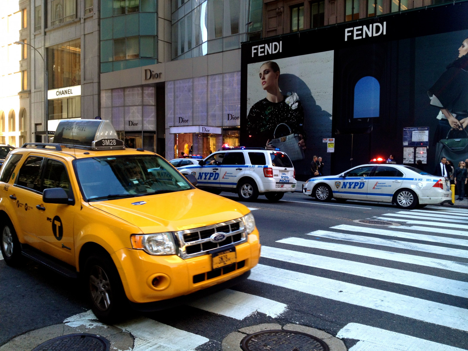 ulice, auto, vozidlo, Manhattan, newyork, cars, NYPD, Madison Avenue, pozemní vozidla, automobil make, sportovní užitkové vozidlo, auto show, státní poznávací značka, Kompaktní sportovní užitkové vozidlo